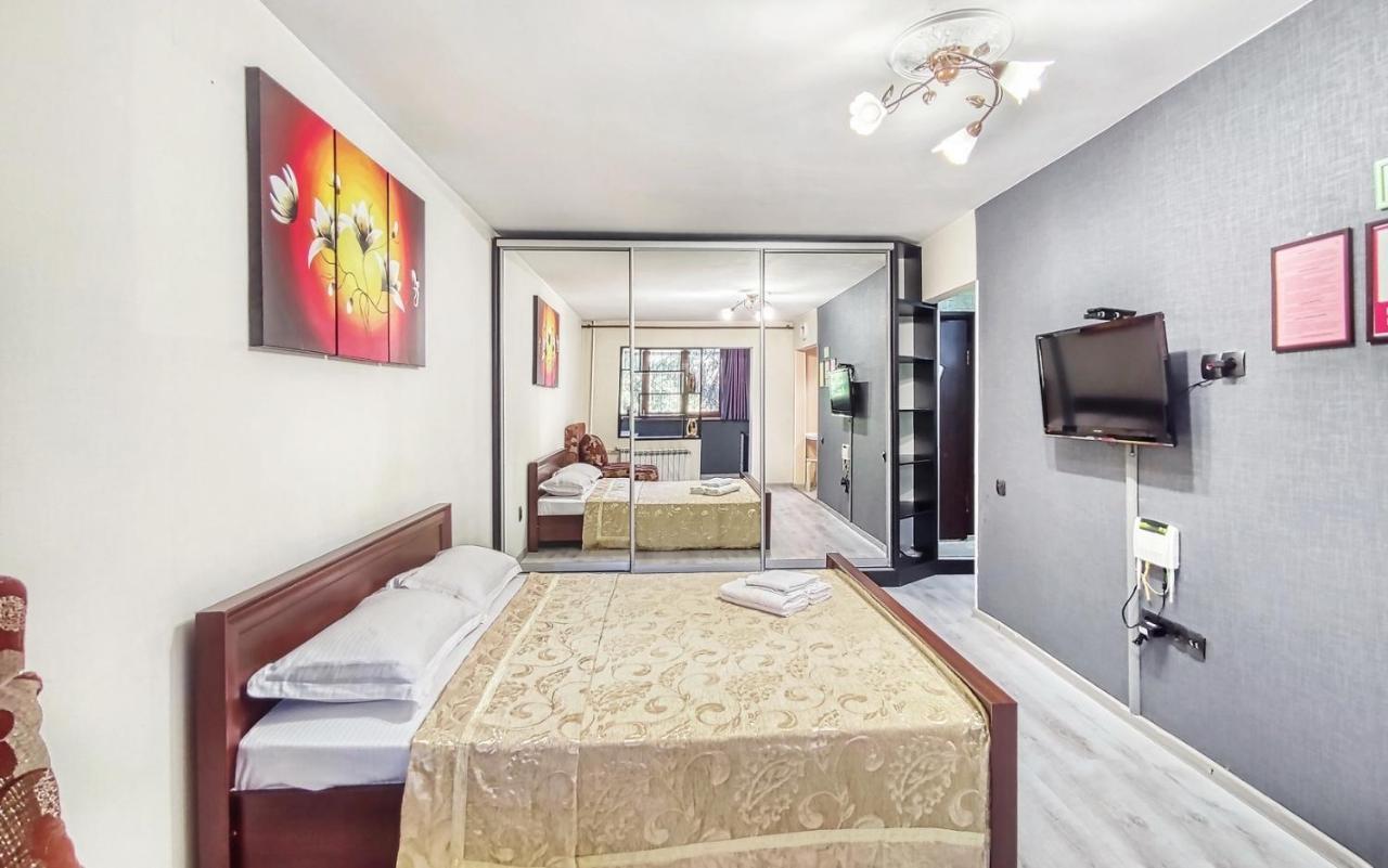 Апартаменты 10-Й Микрорайон, 5А Almaty Exterior foto